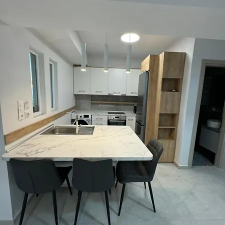 Luxurious Modern Pefkohóri